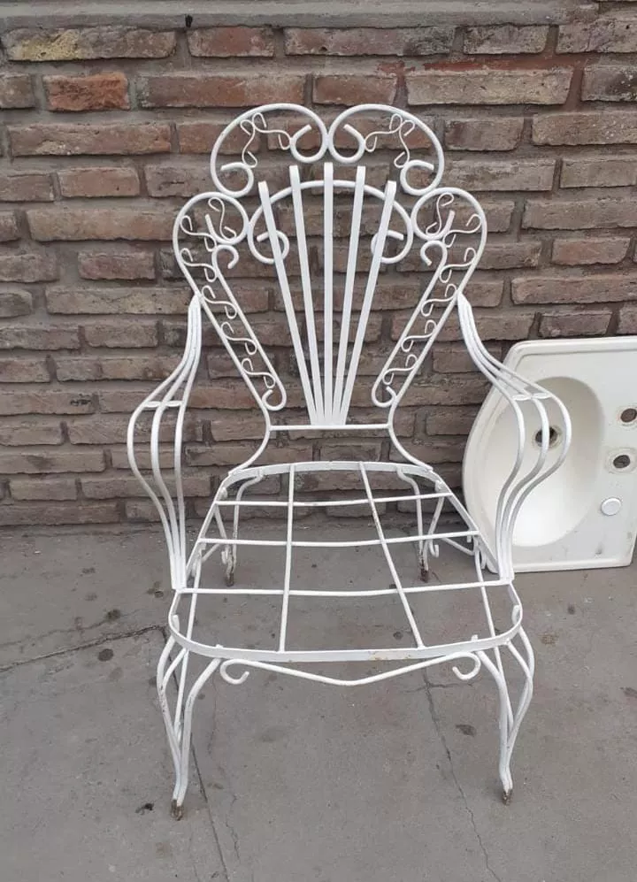 9b664a5a-4228-49d6-b4d1-b5f8296c2bd7 (1)