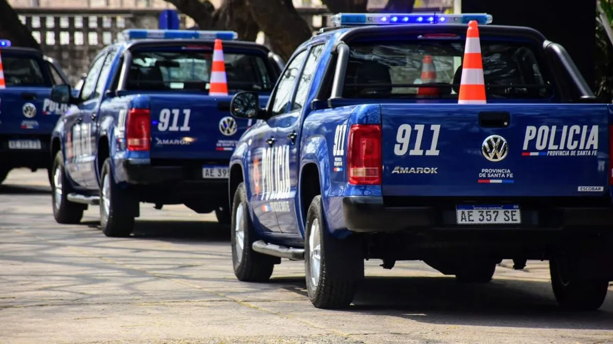 policias-comando-radioelectrico-ciudad-santa-fe