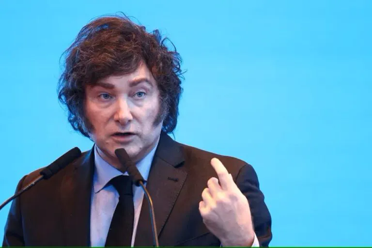 javier-milei-foro-economico-inte-768x512