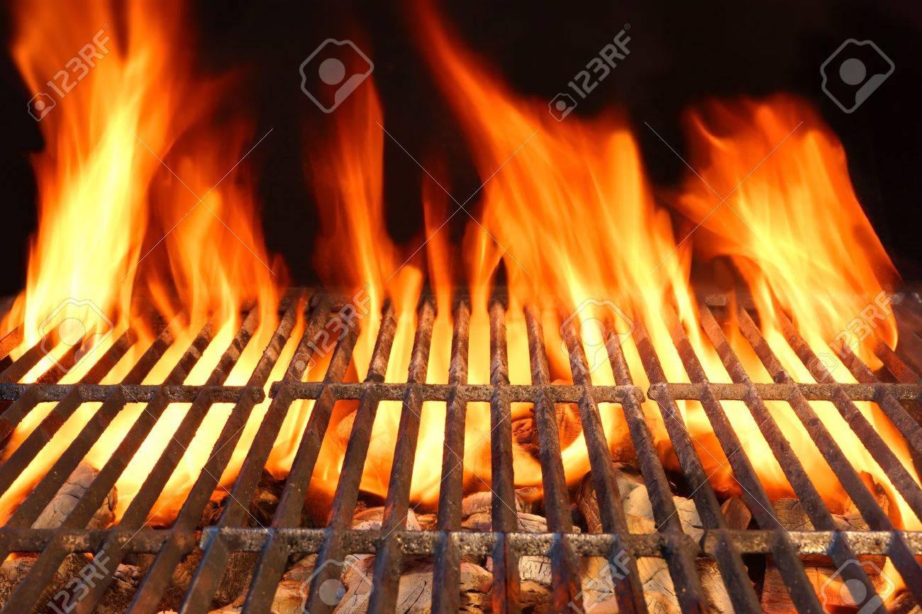 39123462-llama-fuego-vacío-barbacoa-parrilla-de-carbón-caliente-con-carbones-encendidos-en-el-fondo-negro