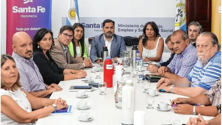 paritaria-docentejpg-768x432