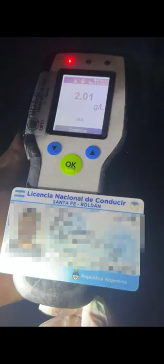 Screenshot_20251206_235951_WhatsApp