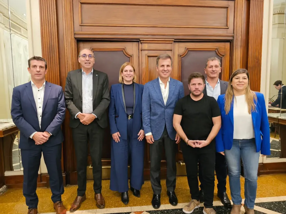 ef77e508-9096-4c67-9a10-0dc3afd5eb51