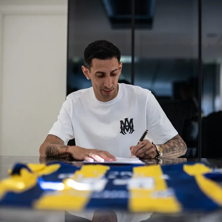 GsJlWc0WYAAJKB3-1536x1536